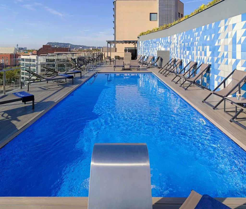 Pool, H10 Marina Barcelona, Barcelona