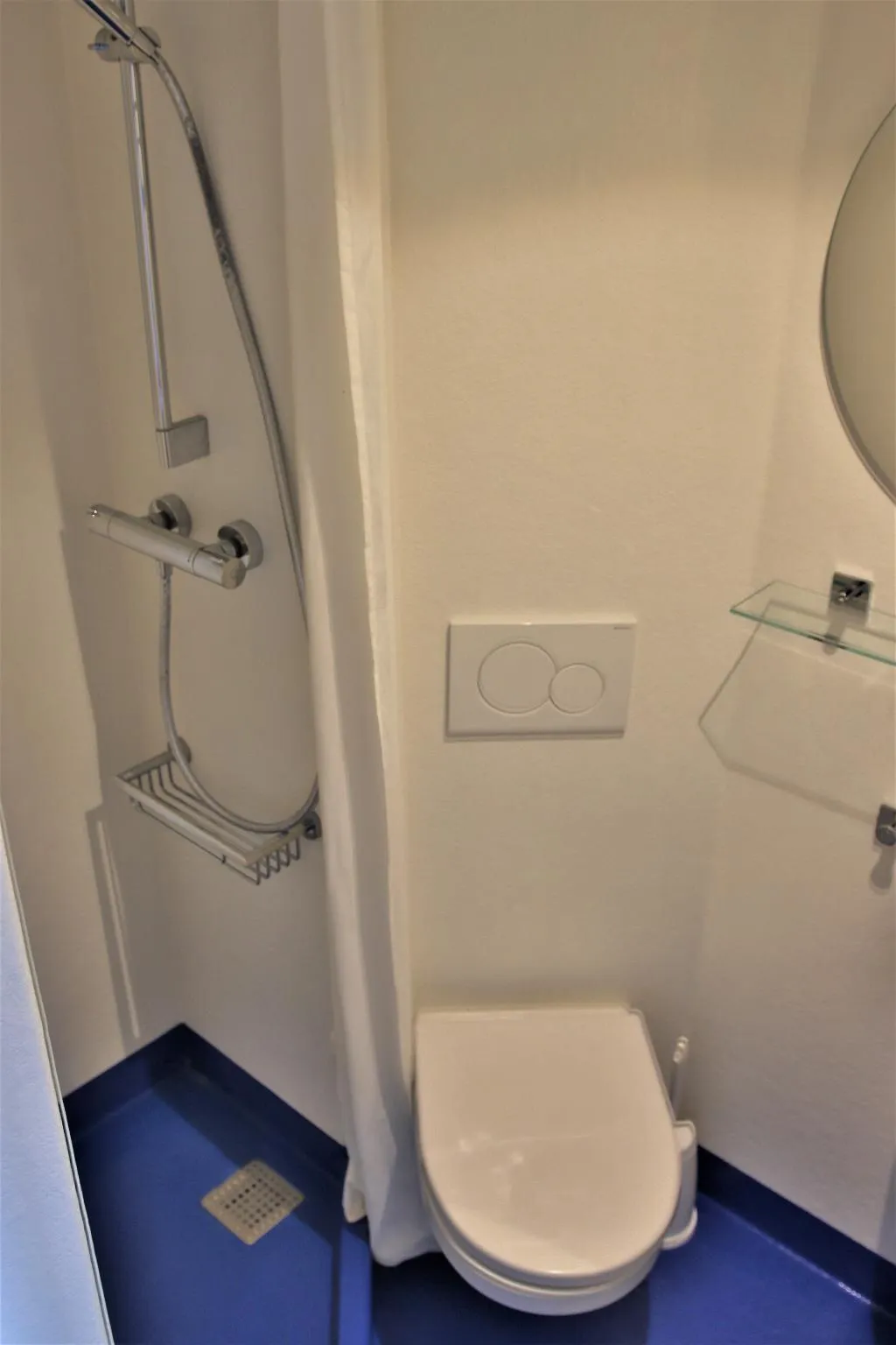 DOUBLE STANDARD Room, Botel, Amsterdam