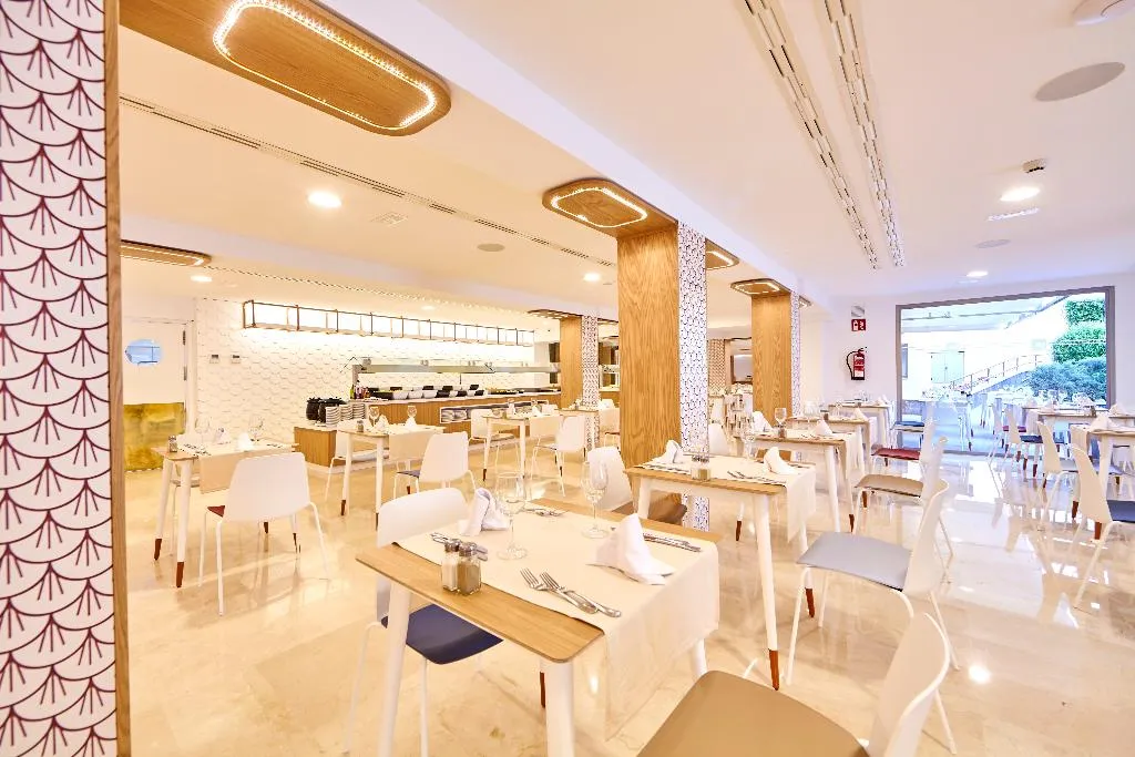 Restaurant, Mediterranean bay, Majorca