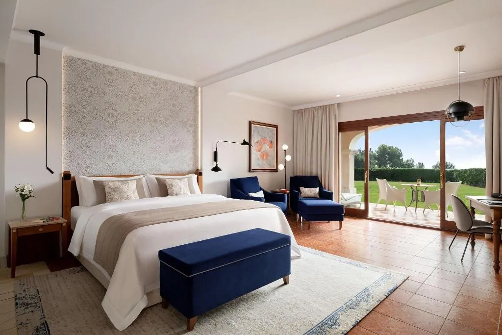 JUNIOR SUITE KING SIZE BED Room, The St. Regis Mardavall Resort, Majorca