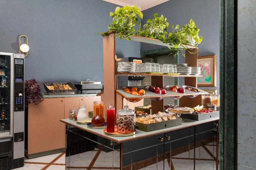 Restaurant, Hotel Marisa, Rome