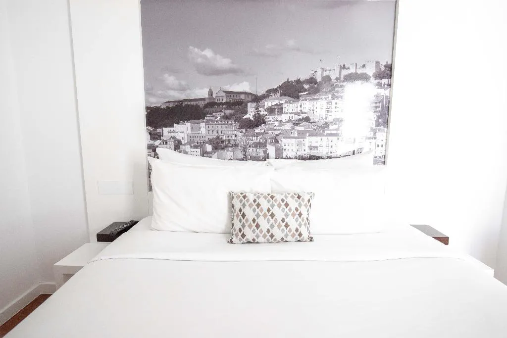 APARTMENT ONE BEDROOM Room, Residencial Alcobia, Lisbon