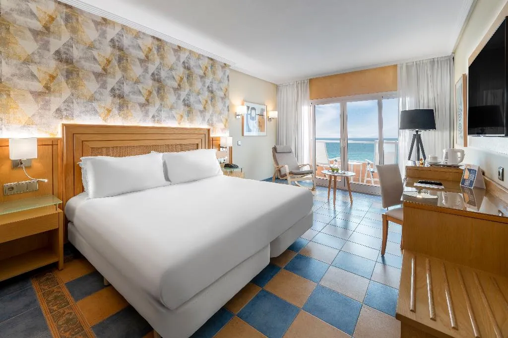 Double or Twin PREMIUM Room, Elba Sara Beach & Golf Resort, Fuerteventura