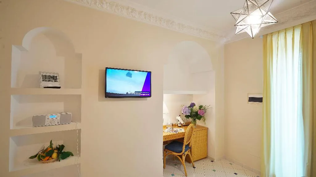 Room, Grand Hotel Aminta, Naples