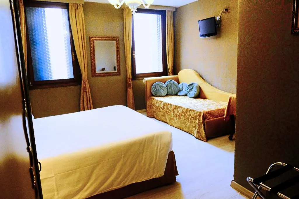 QUADRUPLE GRAND DELUXE Room, San Gallo, Venice