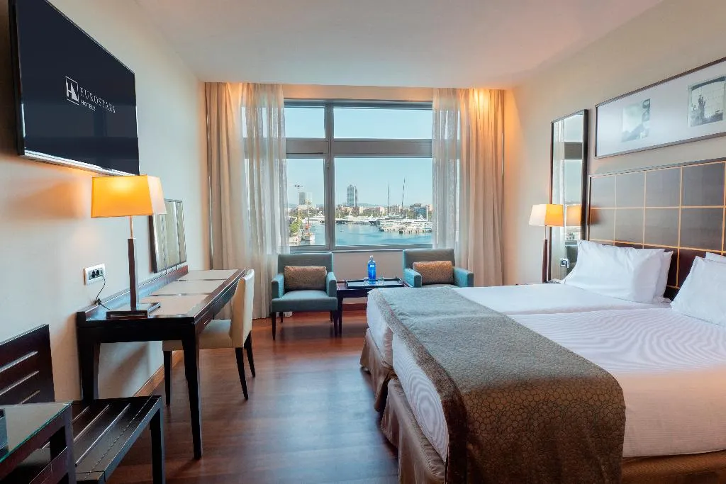 Double or Twin SUPERIOR SEA VIEW Room, Eurostars Grand Marina GL, Barcelona