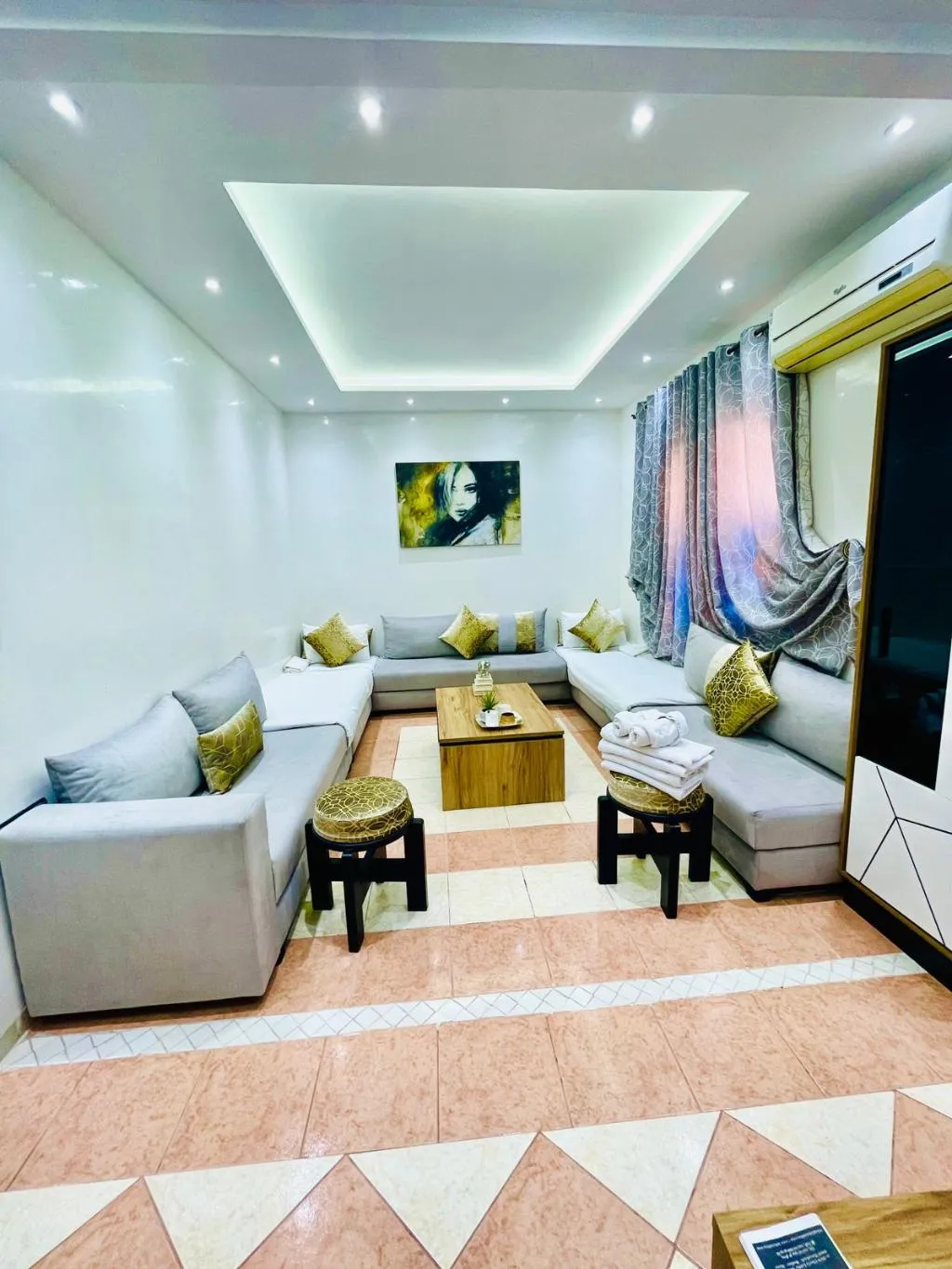 JUNIOR SUITE DELUXE KING BED Room, Riad Douirtna, Marrakech