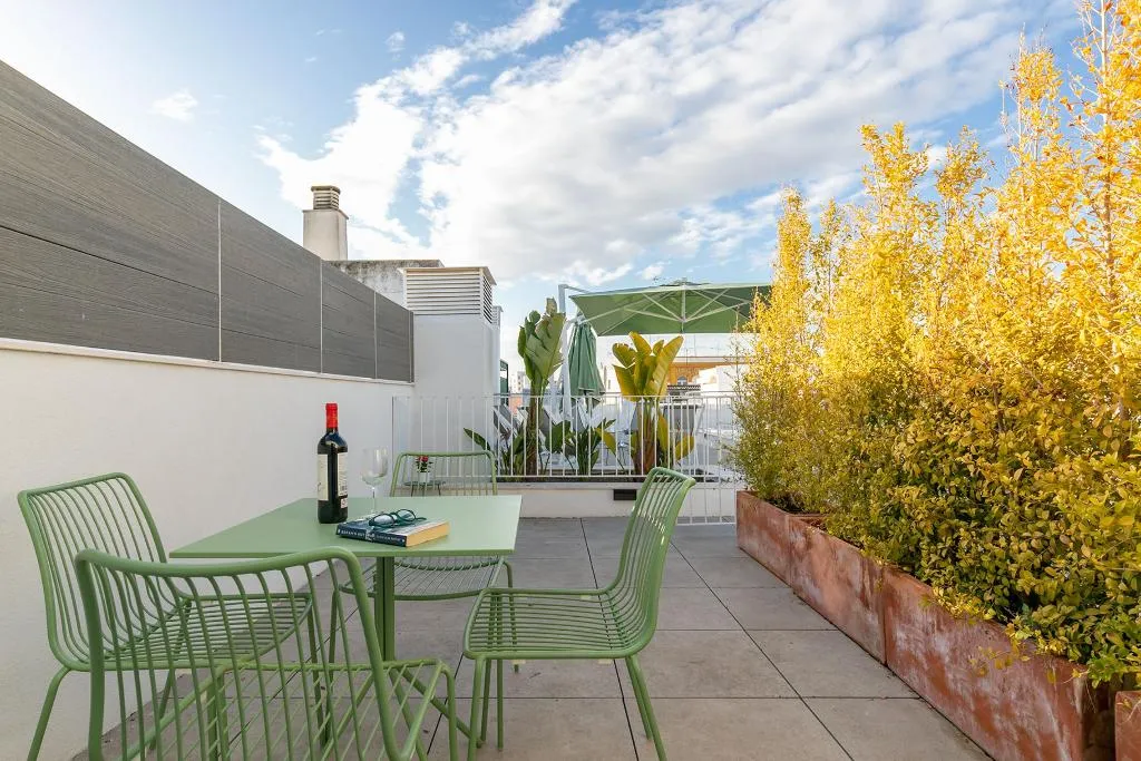 APARTMENT TWO BEDROOMS WITH TERRACE Room, Holiday Rentals Los Salados, Seville