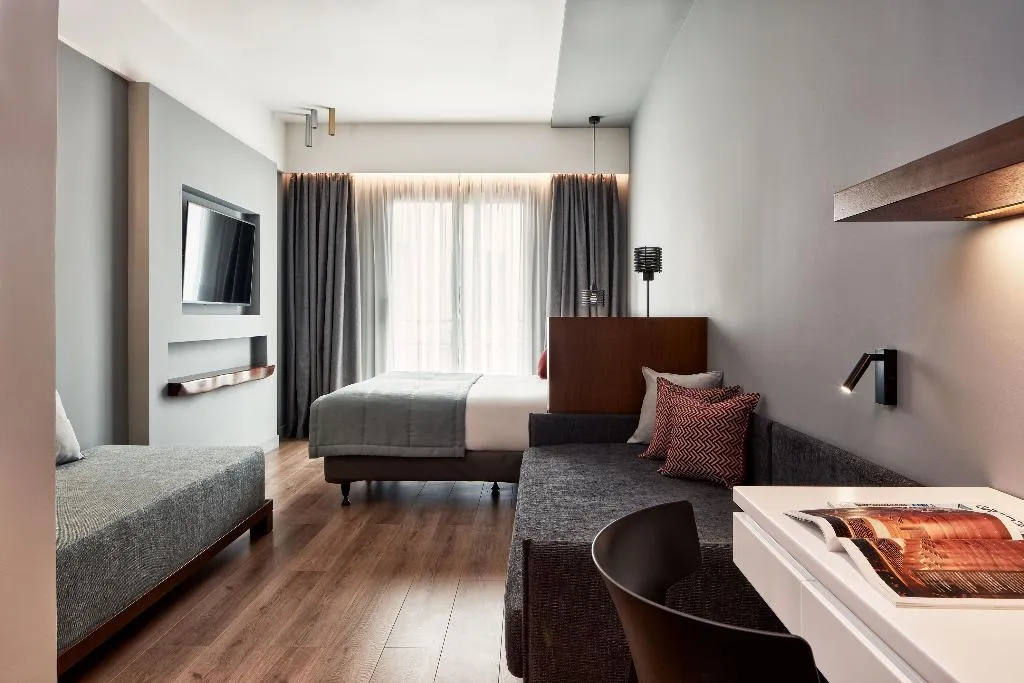 QUADRUPLE STANDARD Room, Achilleas Hotel, Athens