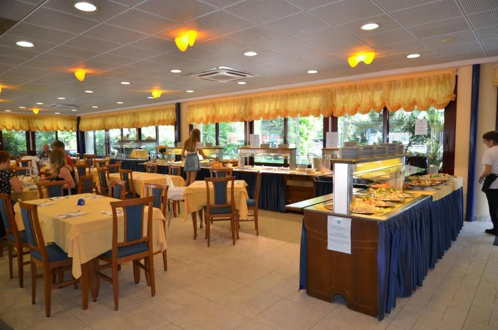 Restaurant, Aparthotel Planetarium Resort, Venice
