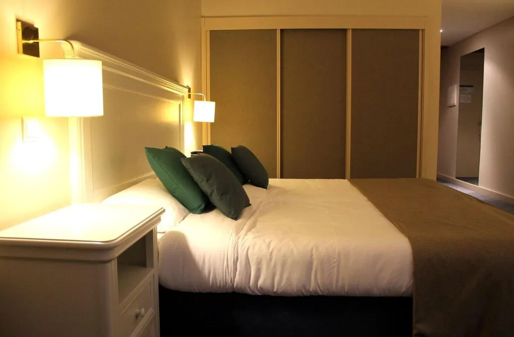 Room, Aguas do Geres, Porto