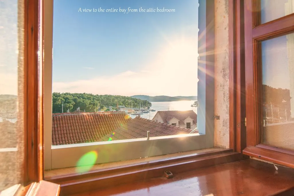 VILLA THREE BEDROOMS WITH PRIVATE POOL Room, Villa Vicina, Split