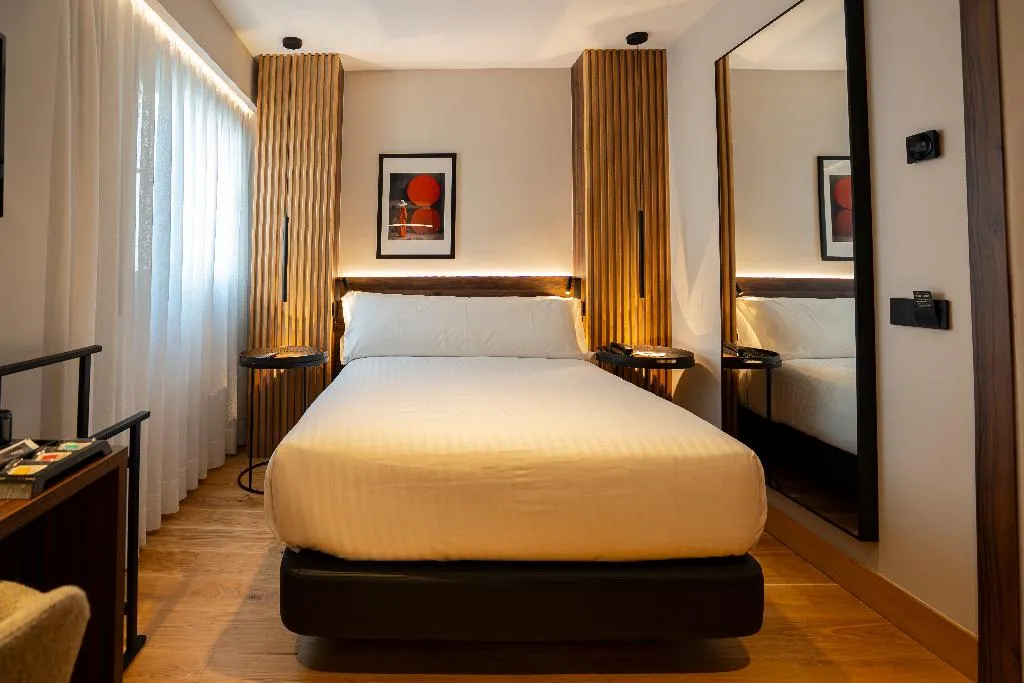 SINGLE STANDARD Room, Zenit Borrell, Barcelona