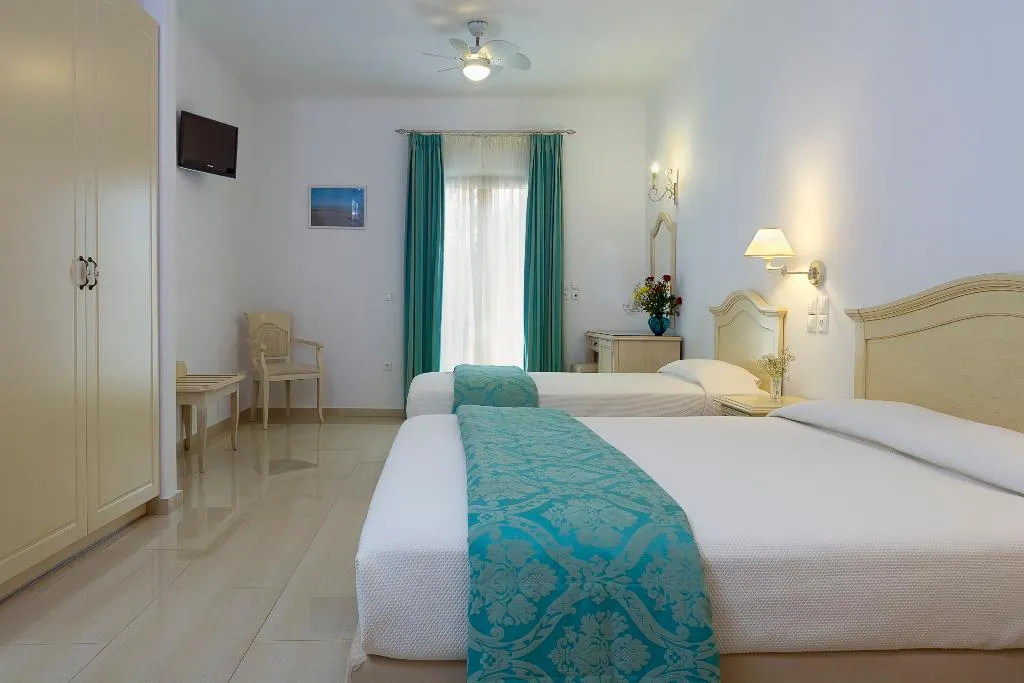 TRIPLE SUPERIOR Room, Kamari Hotel, Mykonos