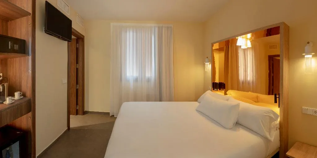 DOUBLE STANDARD Room, SH Suite Palace, Valencia