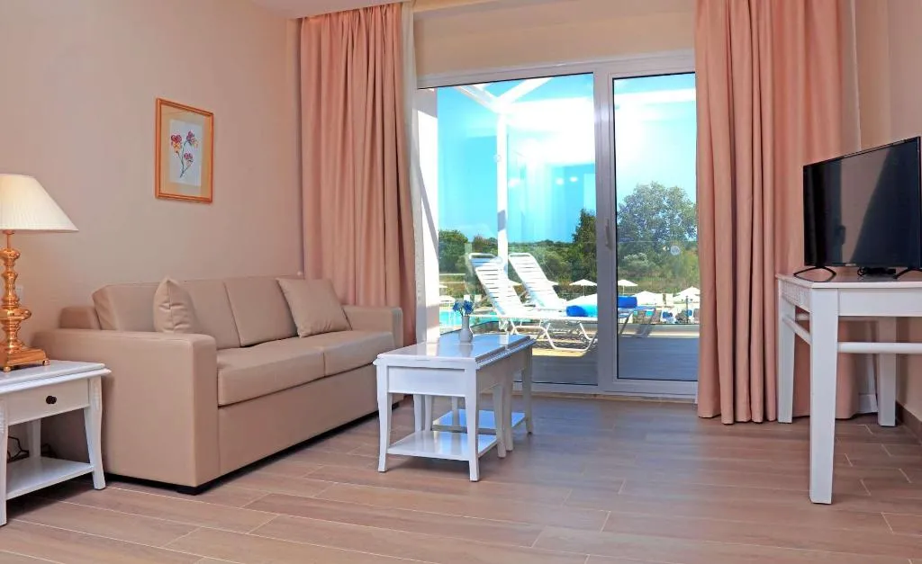 Pool, Sandy Villas, Corfu