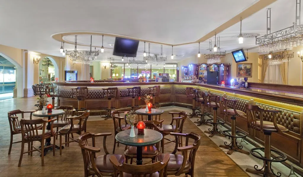 Bar, Kremlin Palace, Antalya