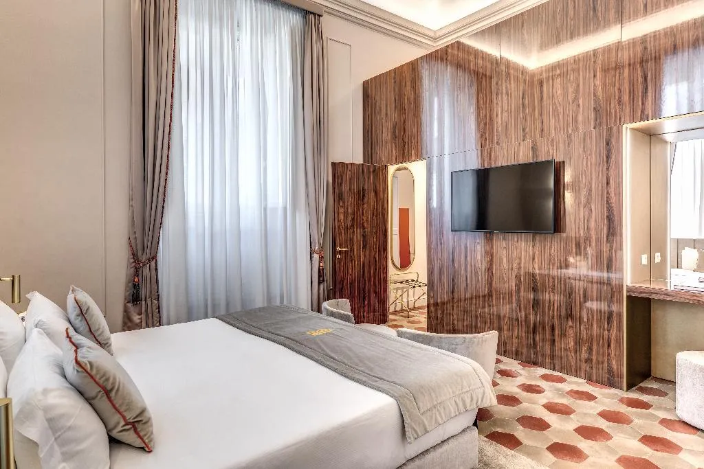 SUITE DELUXE Room, Eitch Borromini Palazzo Pamphilj, Rome