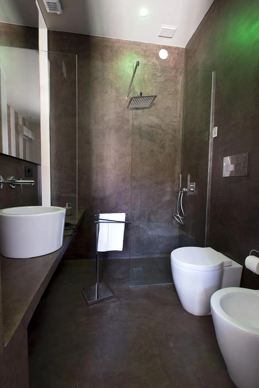 Room, B&B Villareale, Palermo