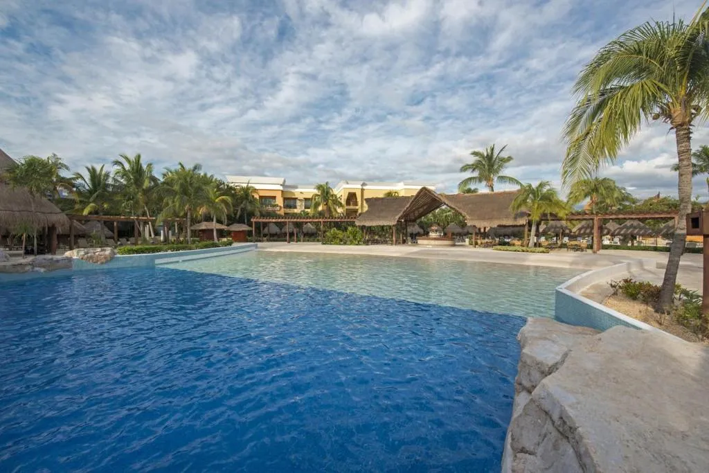 Pool, Iberostar Selection Paraiso Maya Suites AI, Cancun Area