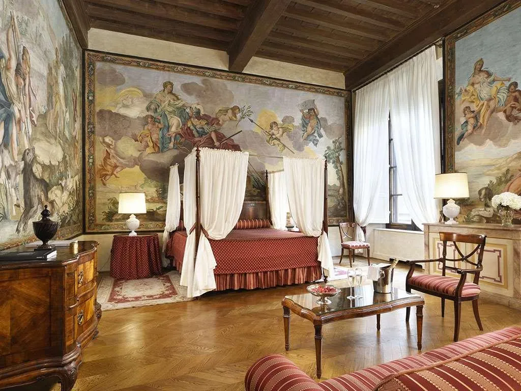 Room, Palazzo Niccolini Al Duomo, Florence