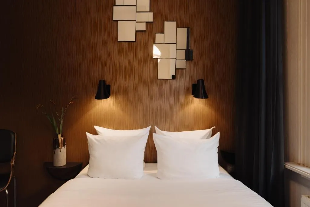 DOUBLE STANDARD Room, Hotel V Frederiksplein, Amsterdam