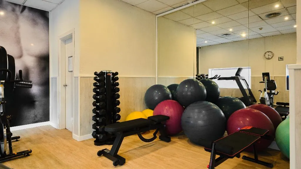 Sports and Entertainment, Hotel Fénix Torremolinos Adults Only Recommended, Costa Del Sol