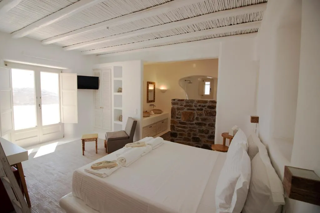 VILLA WITH PRIVATE POOL Room, Myconian Icon Villa, Mykonos