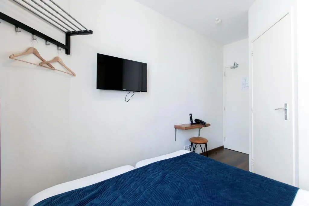 TWIN STANDARD Room, Quentin Golden Bear Hotel, Amsterdam