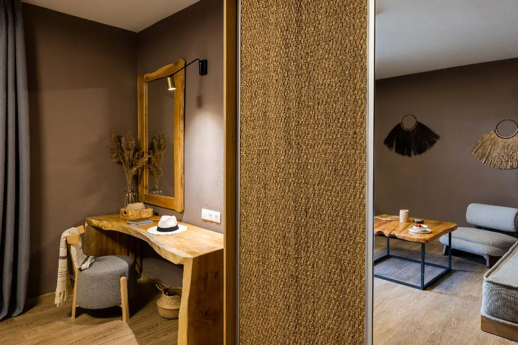 SUITE MOUNTAIN VIEW Room, Avaton Suites & Villas, Skiathos