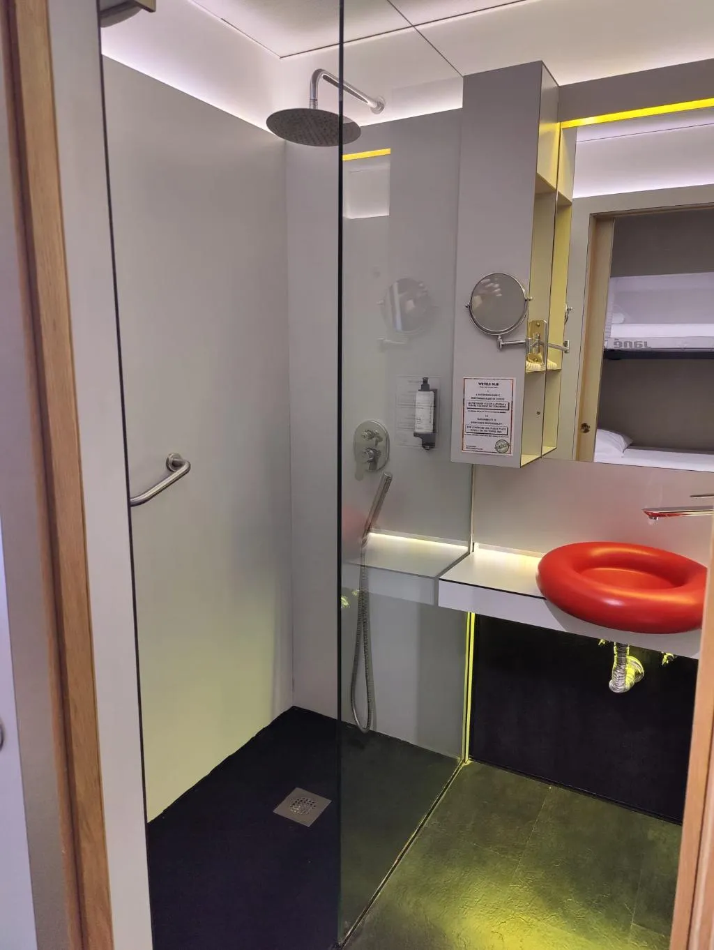 FAMILY ROOM SUPERIOR CAPACITY 4 Room, WOT Porto Soul, Porto