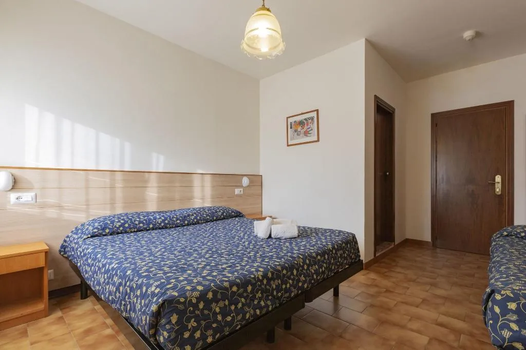 Room, Catignano Hotel Ristorante, Umbria
