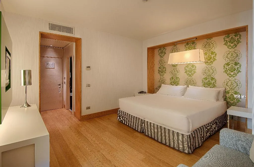 DOUBLE SUPERIOR Room, NH Firenze, Florence