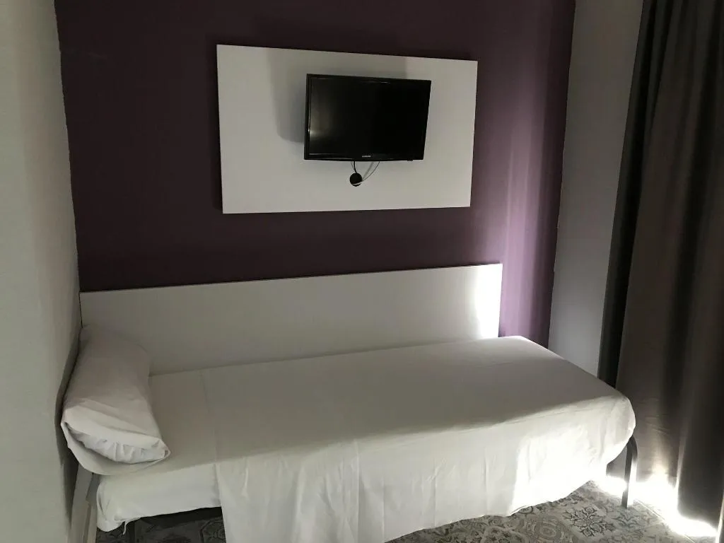 Room, Benidorm Bb Hostel, Costa Blanca