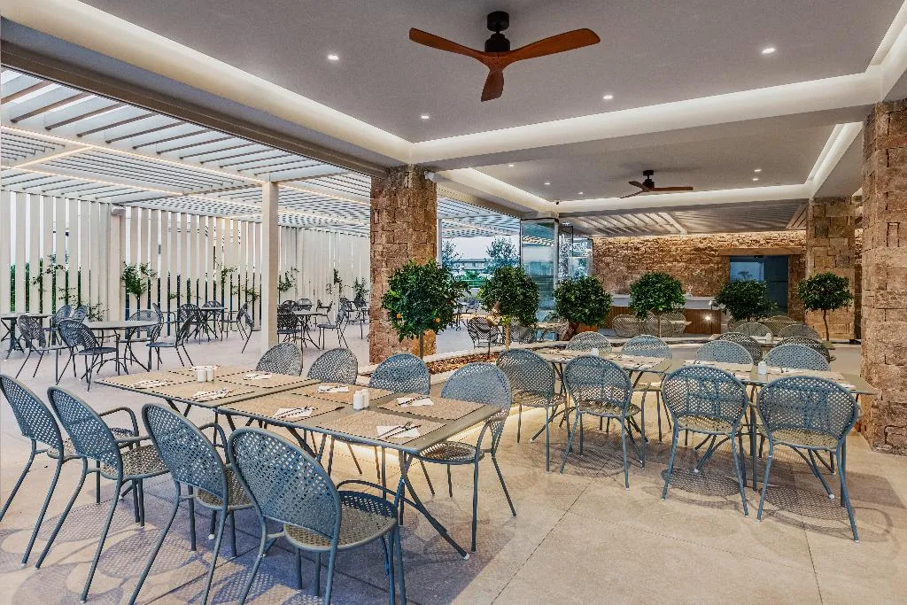 Restaurant, Blue Lagoon Queen, Halkidiki