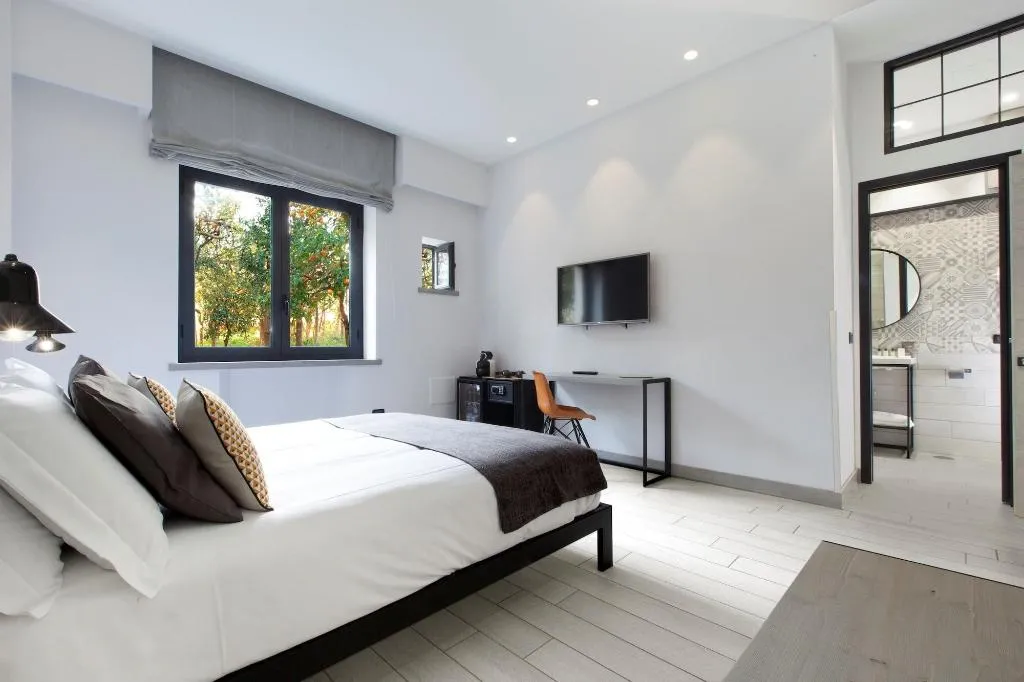 Room, La Ferrovia Guest House, Naples