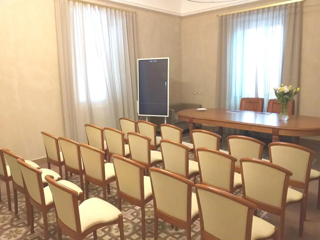 Conferences, Tonic, Palermo