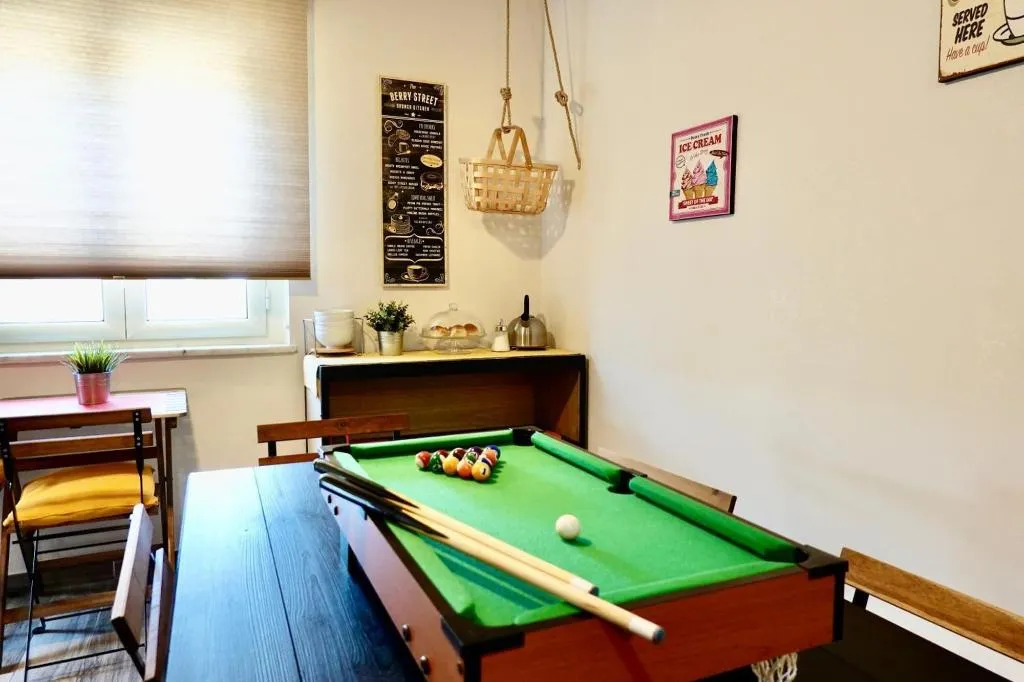 Sports and Entertainment, Linea1 B&B, Naples