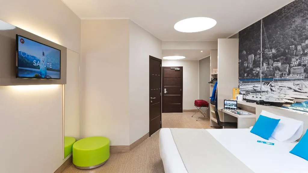 TRIPLE STANDARD Room, B&B HOTEL Como Camerlata, Milan
