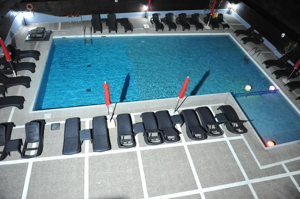 Pool, Maritime, Rhodes