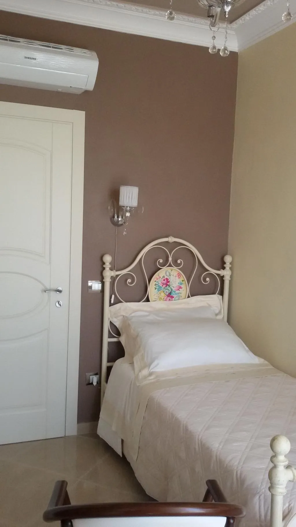 SINGLE DELUXE Room, Daphnae House, Catania