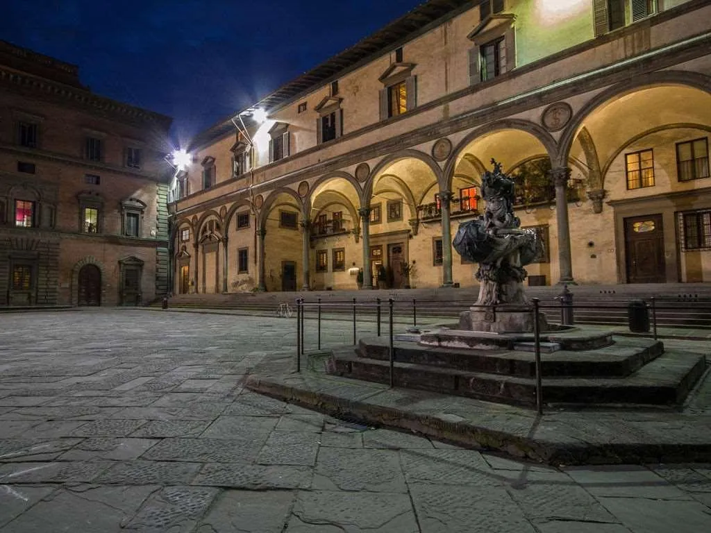 General view, Loggiato Dei Serviti, Florence