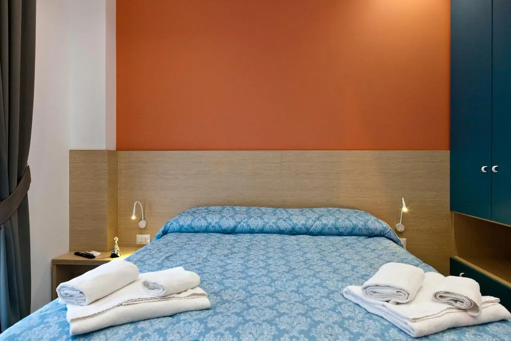 TRIPLE SUPERIOR Room, Domus Schilizzi Guesthouse, Naples