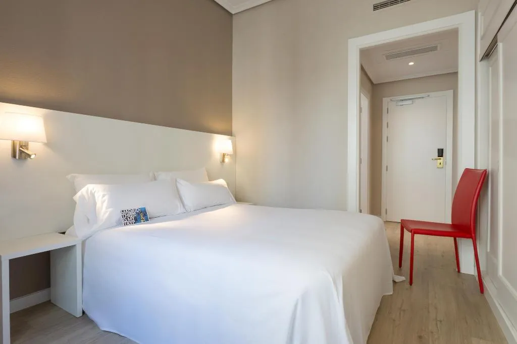 Room, Zel Madrid, Madrid