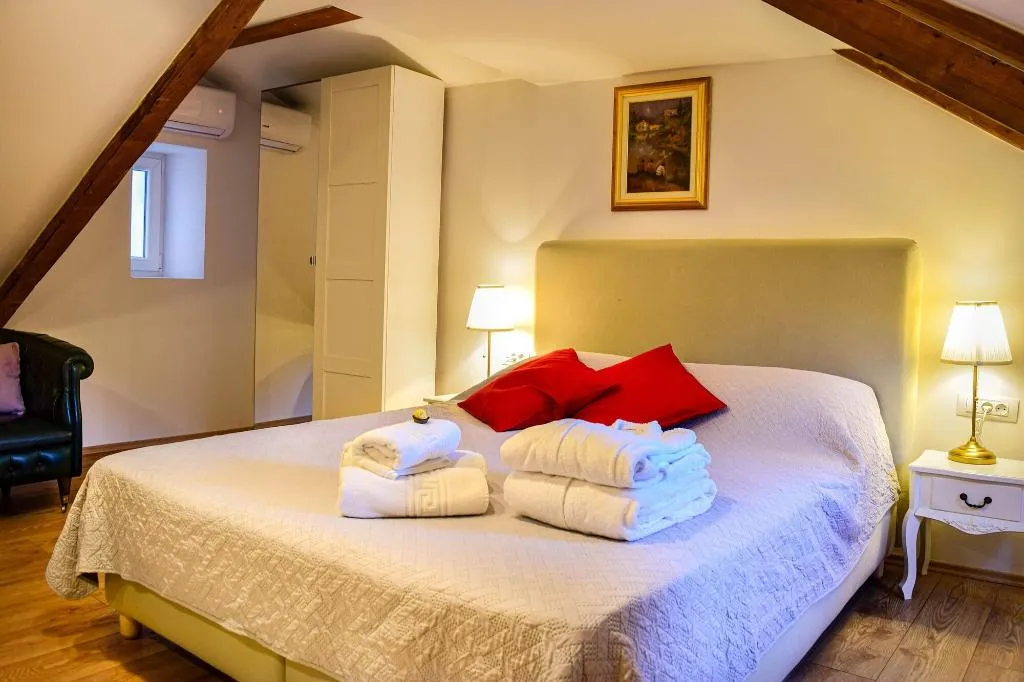 APARTMENT CITY VIEW TWO BEDS Room, Rilati Old Town Palace, Dubrovnik