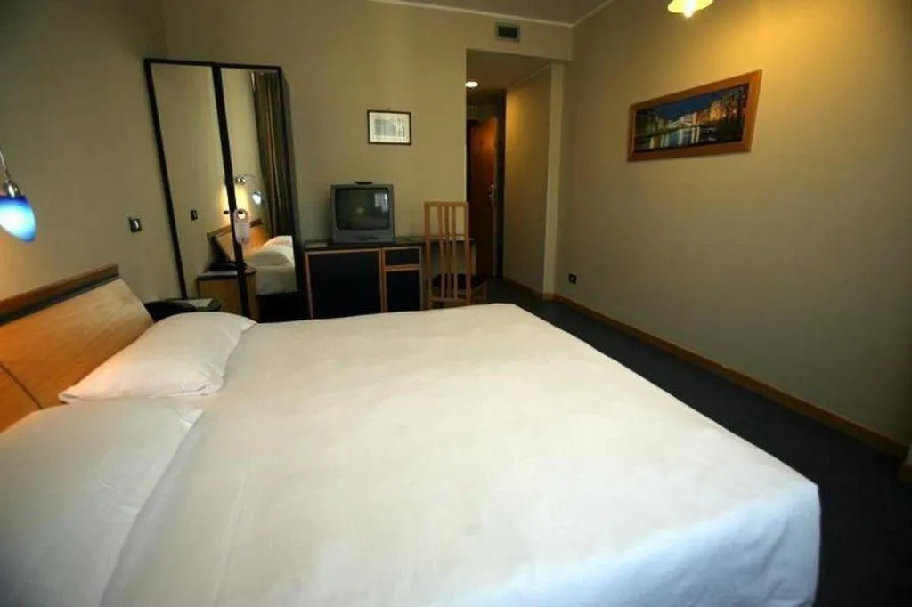 TWIN STANDARD Room, Sotel Nomentana, Rome