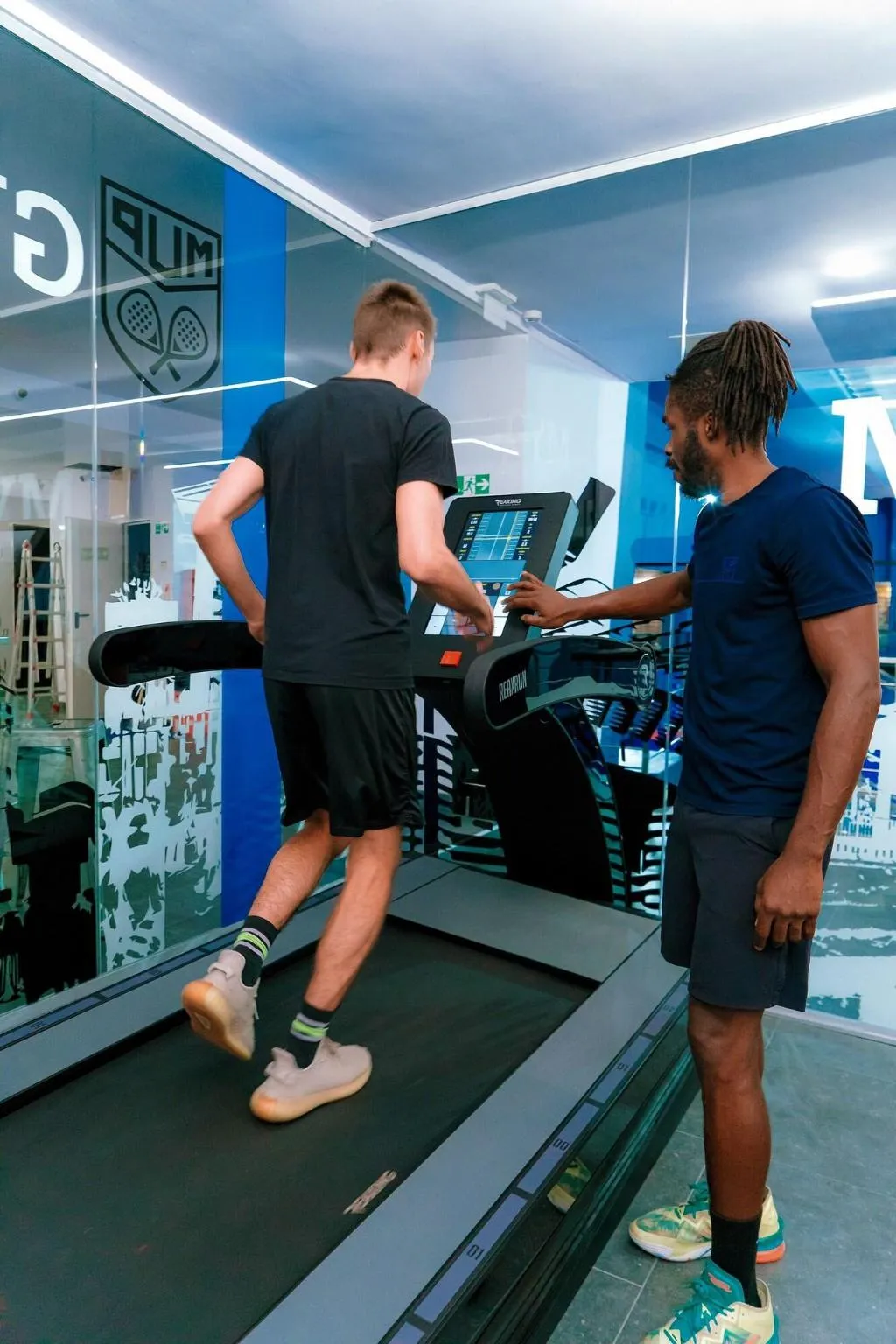 Sports and Entertainment, Studio Inn Centrale, Milan