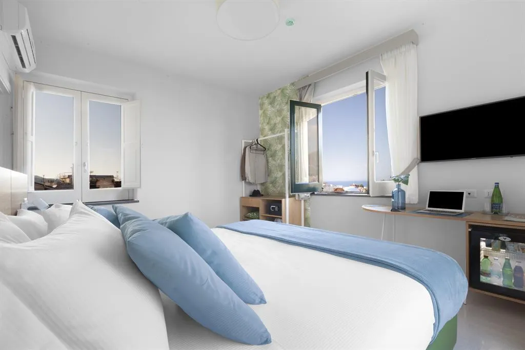DOUBLE SUPERIOR GARDEN VIEW Room, Unconventional Sorrento Coast, Naples