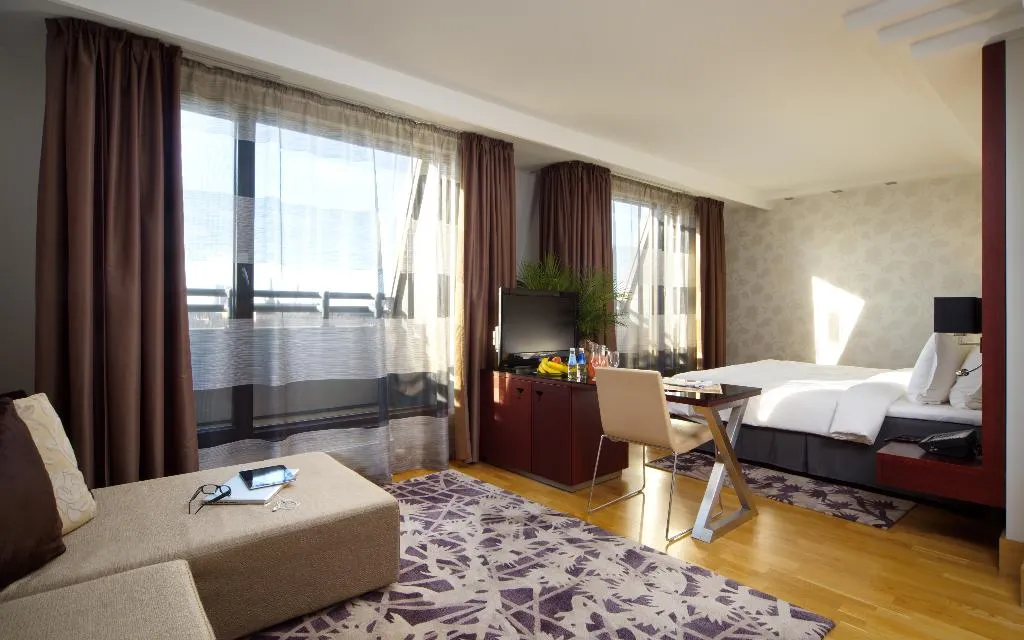 JUNIOR SUITE STANDARD Room, Radisson Blu Elizabete Hotel, Riga