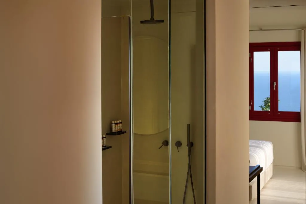 SUITE COMFORT Room, Potnia Theron Suites, Santorini